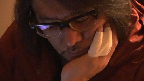 佐村河内氏のゴーストライター騒動を森達也監督が撮る『FAKE ディレクターズ・カット版』