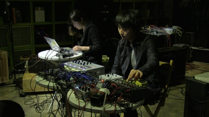 MultipleTap Factory vol.1〈FlashBack CHINA〉中国ツアー報告+ライブ・パフォーマンス(ライブ出演:ucnv+川口貴大+大城真+康勝栄|トーク出演:康勝栄、中村としまる、秋山徹次、山本佳奈子) 11273542_719322671509583_564861716_o