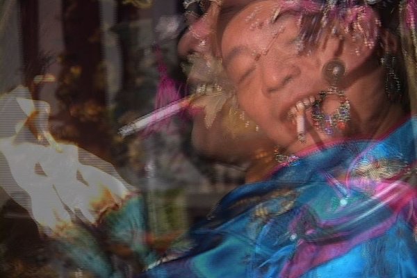 ベトナム発映像作品『Love Man Love Woman』『赤いマニキュアの男』上映会 love man love woman Co-Be-dances