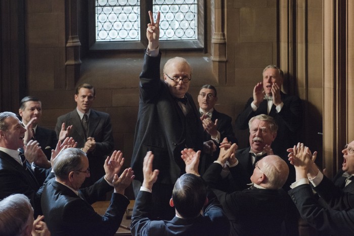 『ウィンストン・チャーチル/ヒトラーから世界を救った男』 DARKEST HOUR