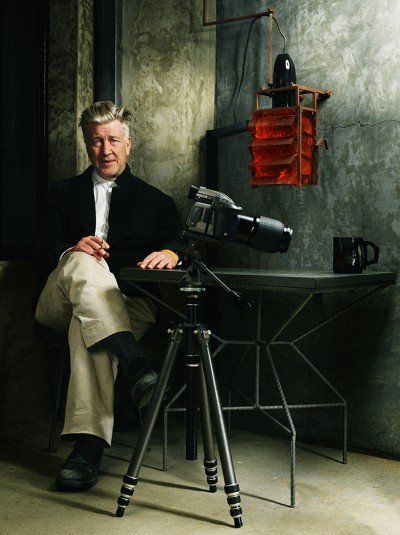 main_David Lynch Portrait Sitting_02縦