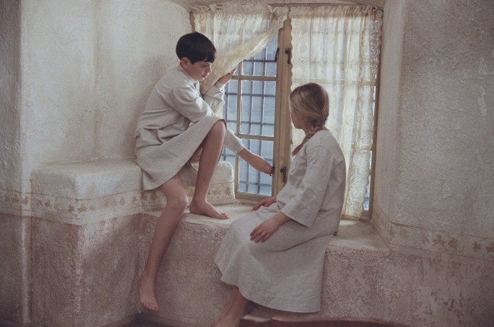 ファニーとアレクサンデル_(c) 1982 AB Svensk Filmindustri, Svenska Filminstitutet. All Rights Reserved.
