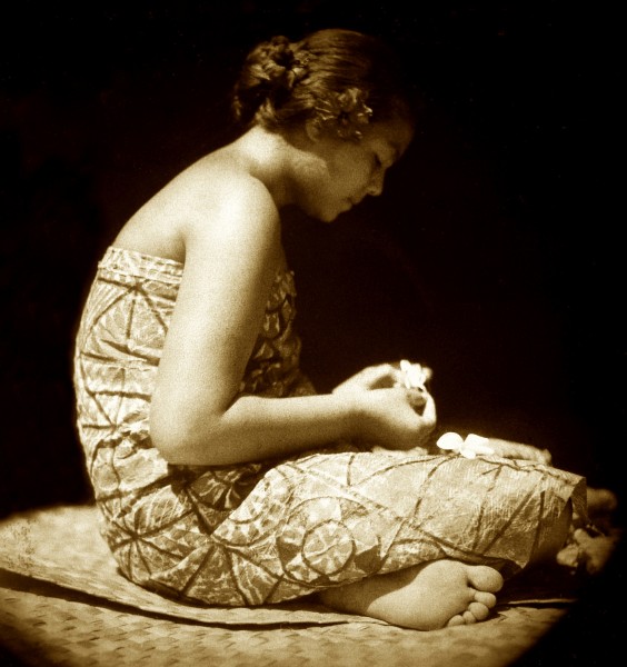 『モアナ 南海の歓喜』 9. CAPTION: Fa´angase. MOANA a Romance of the Golden Age