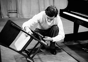 映画『グレン・グールド 天才ピアニストの愛と孤独』公式サイト